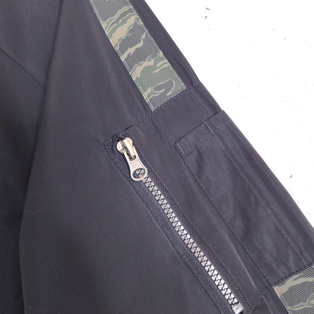 No‎ Boundaries Mens Bomber Jacket Small Black Soot Camo Sleeve *Broken Zipper - Picture 10 of 13
